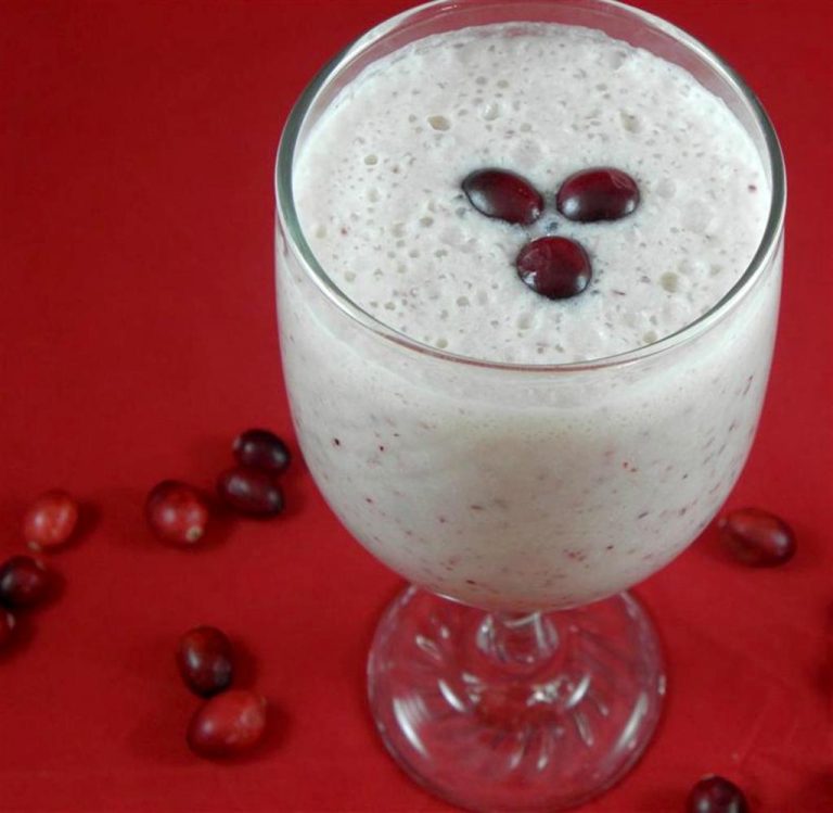 Sugar-Free Cranberry Banana Smoothie