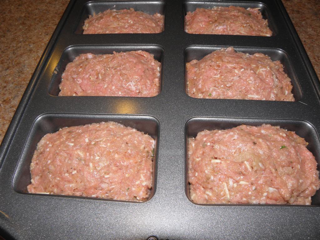 Kitchen Product Spotlight: The Mini Meatloaf Pan