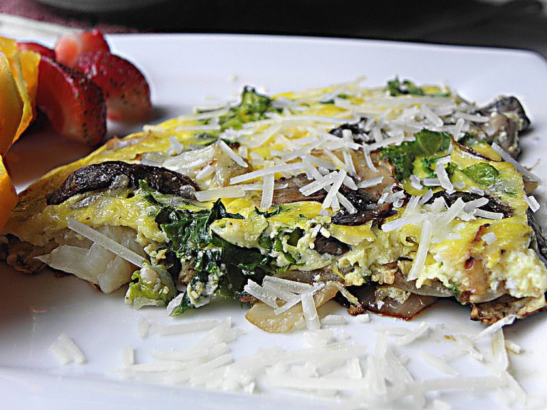 Healthy Kale Mushroom Frittata