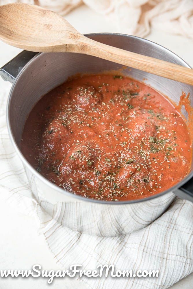 https://www.sugarfreemom.com/wp-content/uploads/2012/04/keto-marinara-1.jpg