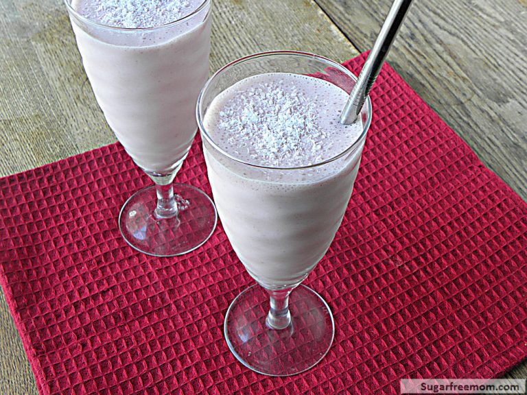 Strawberry Coconut Protein Smoothie: Sugar & Dairy Free