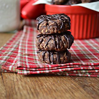 No Bake Sugar-Free Chocolate Peanut Butter Oat Cookies