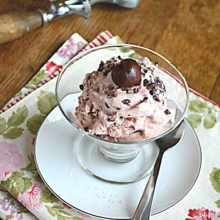 Cherry Vanilla Chocolate Chip Ice Cream {Egg Free & Low Carb}