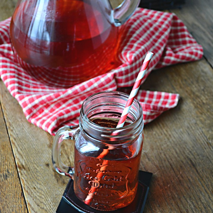 Homemade SugarFree Kool Aid {Fruit Punch with No Artificial Sweeteners}