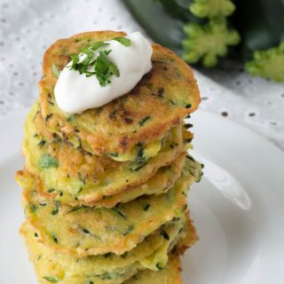 zucchini fritters3 (1 of 1)