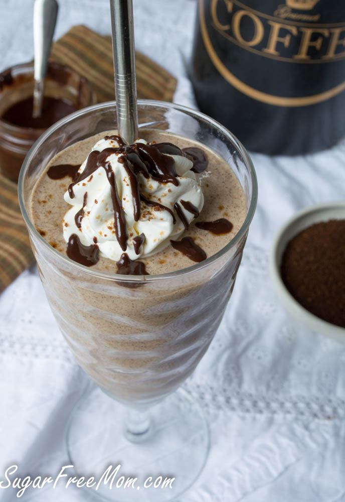 coffee cake protein smoothie4 (1 of 1)