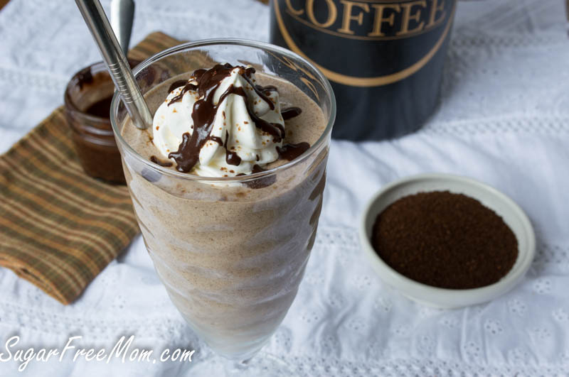 coffee cake protein smoothie5 (1 of 1)