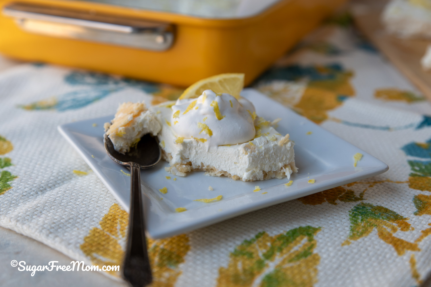 keto lemon cheesecake bars