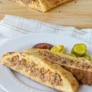 Low Carb Keto Bacon Cheeseburger Calzone