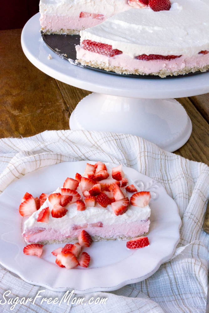 strawberry mousse pie1 (1 of 1)