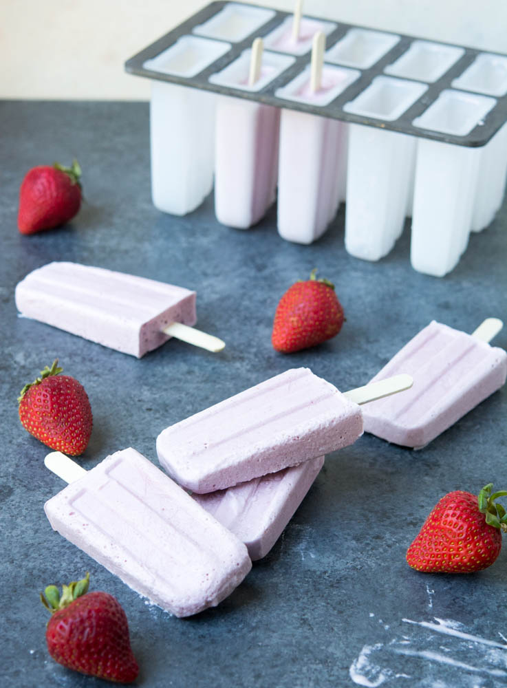 https://www.sugarfreemom.com/wp-content/uploads/2017/07/paleo-strawberry-popsicles-2-of-1.jpg