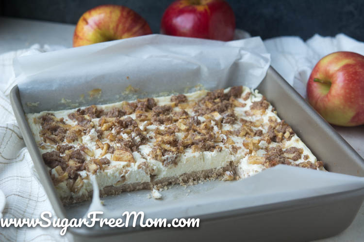 Low Carb Apple Cheesecake Bars