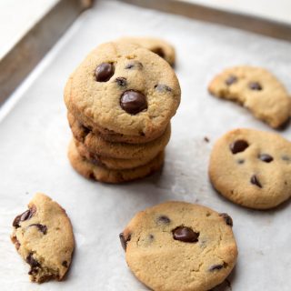 Sugar-Free Low Carb Chocolate Chip Cookies (Keto, Nut Free)