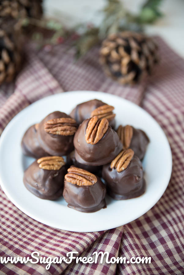 https://www.sugarfreemom.com/wp-content/uploads/2018/12/bourbon-balls-3.jpg