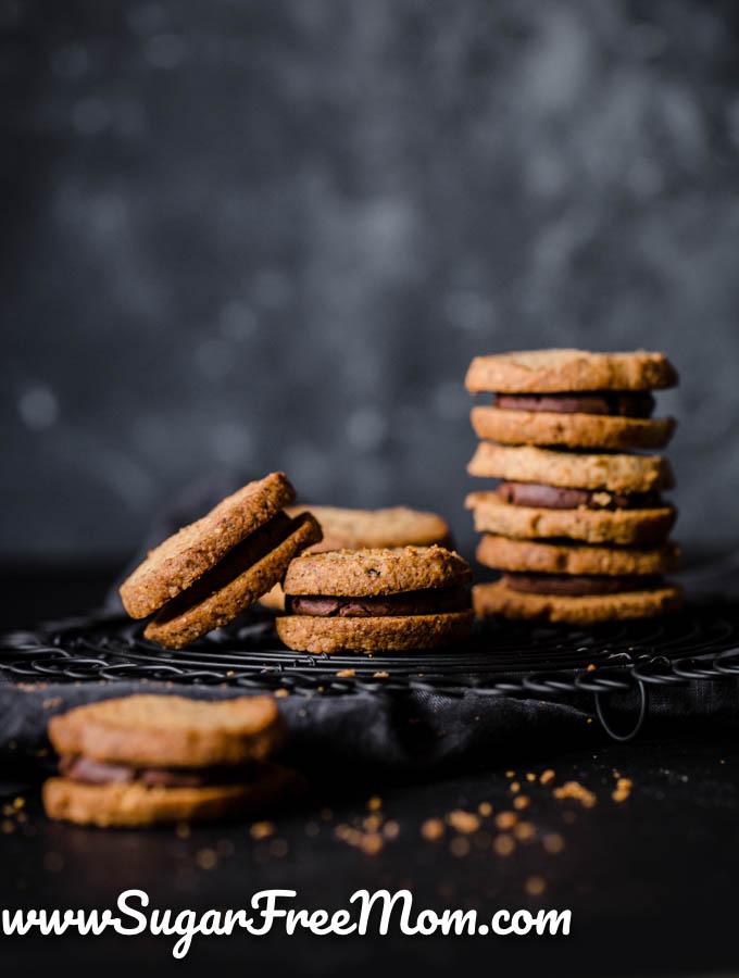 Low Carb Hazelnut Chocolate Sandwich Cookies