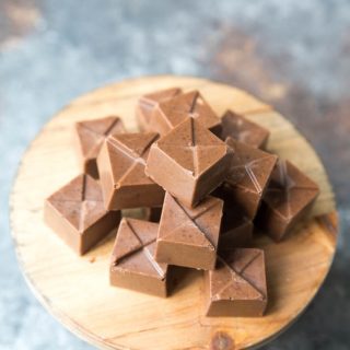 Easy Keto Chocolate Fudge