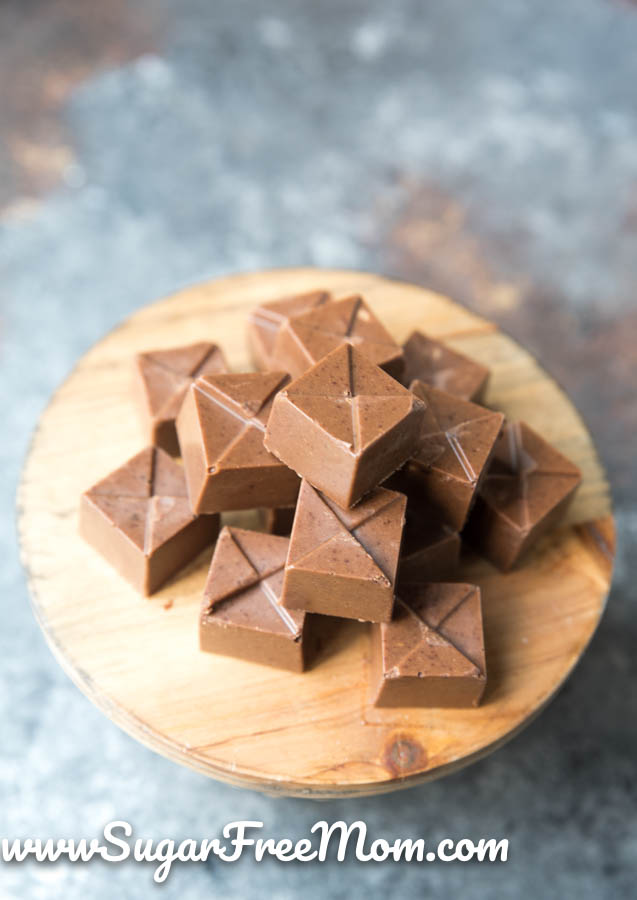 Easy Keto Chocolate Fudge