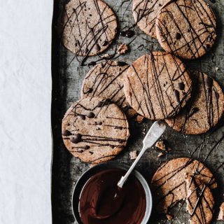 Crisp Sugar Free Gingerbread Cookies (Keto, Nut Free, Paleo)