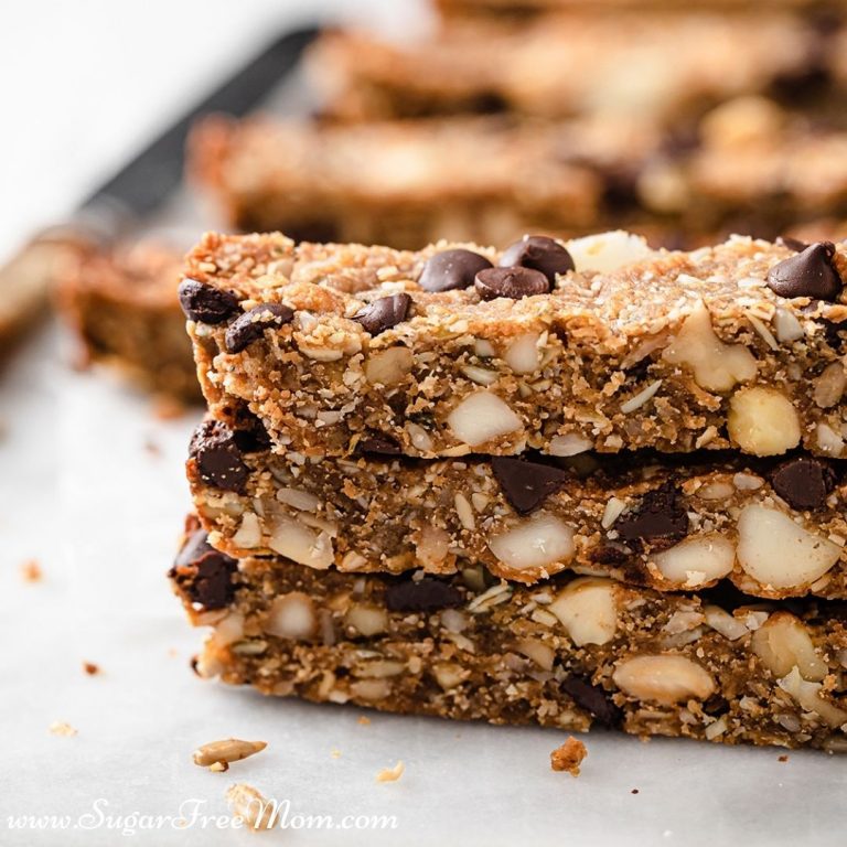Sugar Free Chocolate Chip Granola Bars (Keto, Low Carb, Gluten Free)