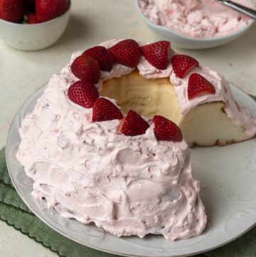 Sugar Free Keto Strawberry Angel Food Cake (No Flour, 1 Total Carb per Slice)