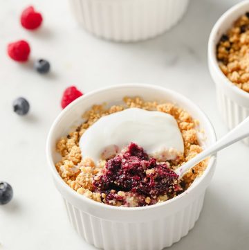 Easy Keto Low Carb Berry Cobbler (Gluten Free)