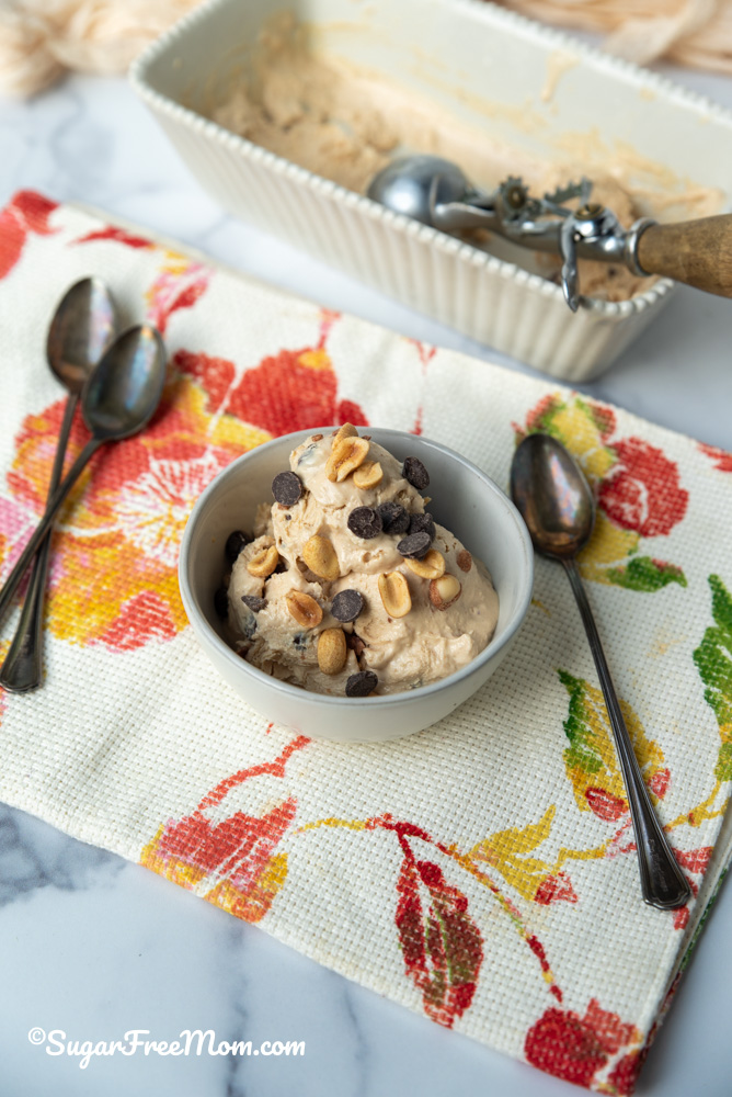 bowl of icecream with spoons on the sides