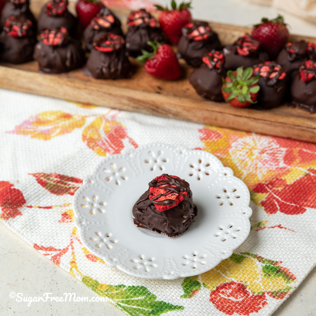 If youโre looking for a sweet treat thatโs low in carbs but high on flavor, keto strawberry cottage cheese truffles might just be your new best friend