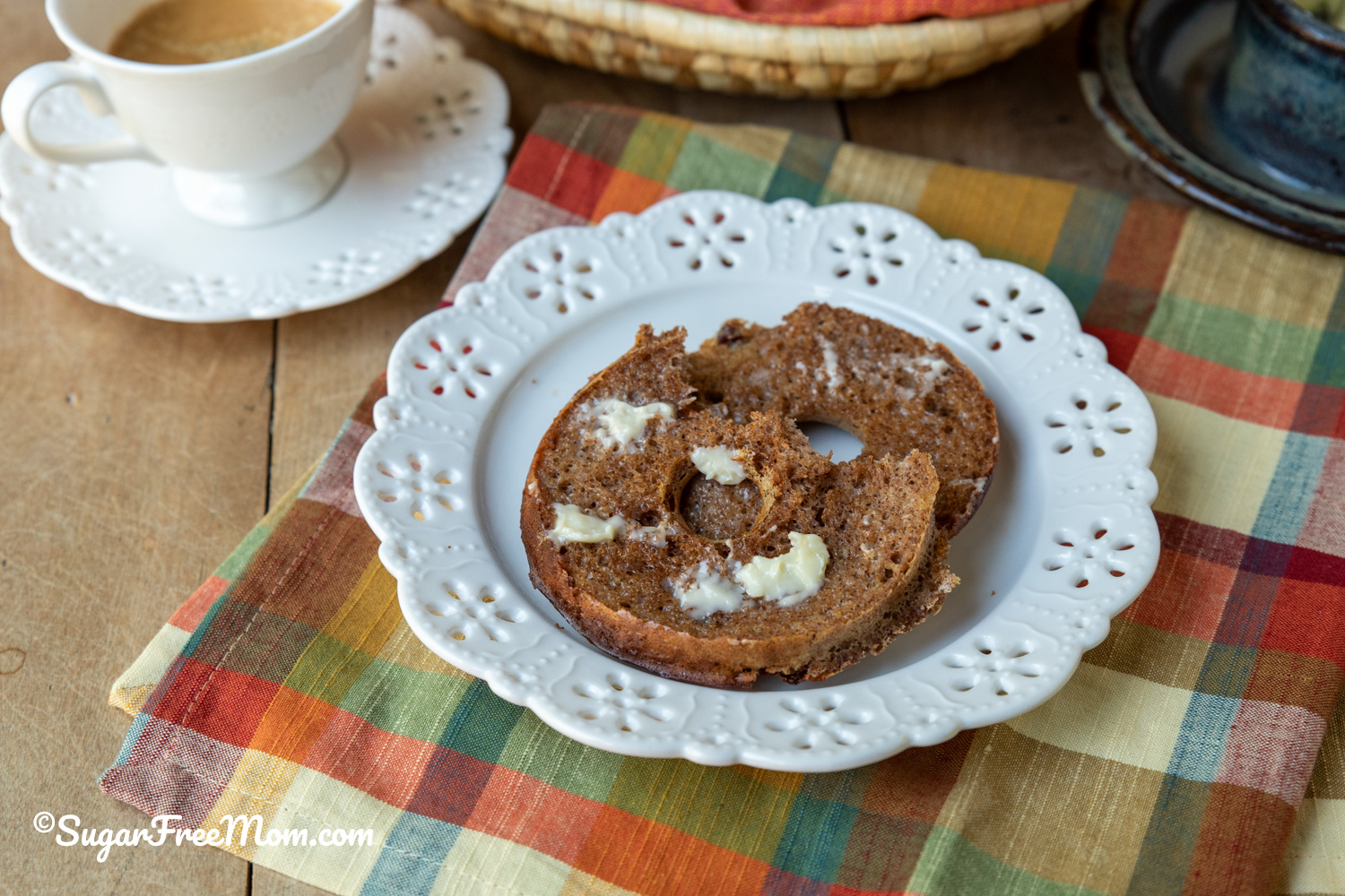 keto cottage cheese cinnamon raisin bagels