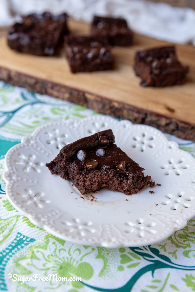 low carb keto cottage cheese brownies
