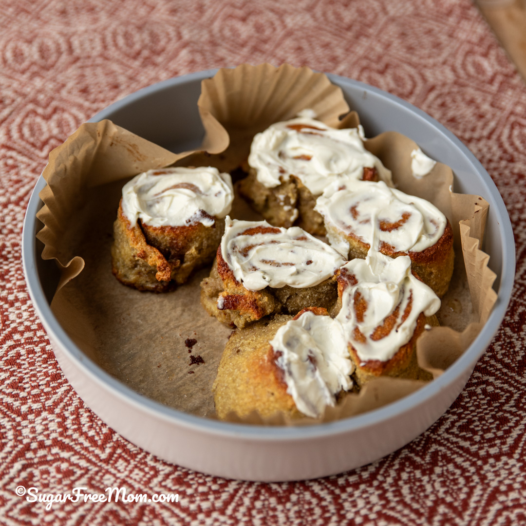 keto cinnamon rolls